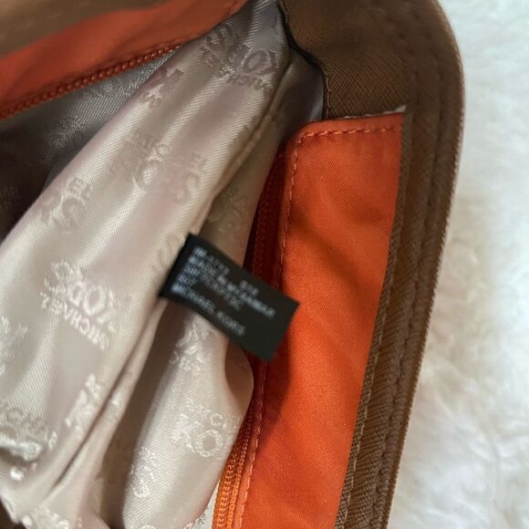 Michael Kors Orange Nylon Medium shoulder bag ,brown leather trims and straps - Picture 7 of 16